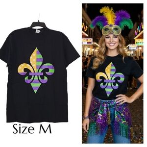 Women's Mardi Gras Black With Flur De Lis  T-Shirt  Size M